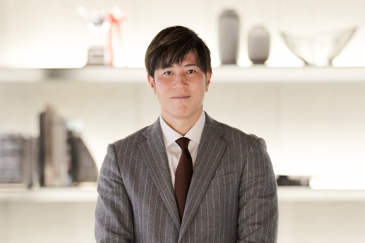 代表取締役社長 山根 太郎